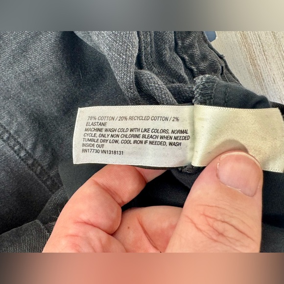 Universal Thread Women's High-Rise Flare Jeans Black Denim Size 16R Short NWT - Picture 6 of 12